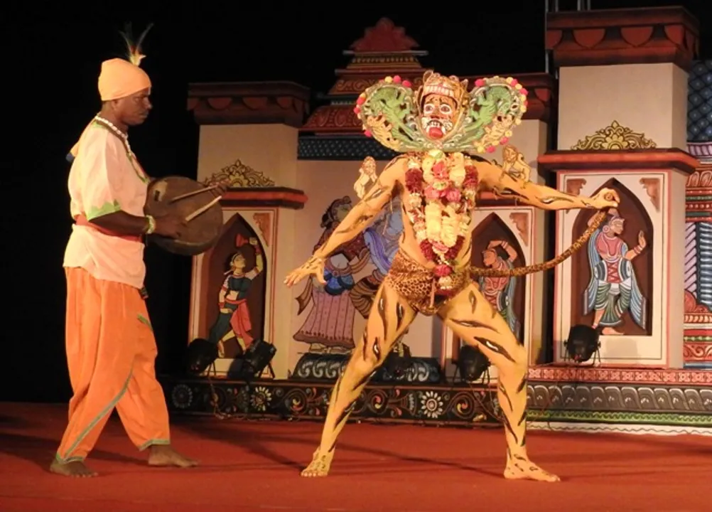  ପ୍ରଦର୍ଶନୀ ପଡ଼ିଆରେ ଆରମ୍ଭ ହୋଇଥିବା ଜାତୀୟ ହସ୍ତଶିଳ୍ପ ସାମଗ୍ରୀ ମେଳା ‘ଶିଶିର ସରସ’ର ଉଦ୍‌ଘାଟନ ଉତ୍ସବରେ ସାଂସ୍କୃତିକ କାର୍ଯ୍ୟକ୍ରମ