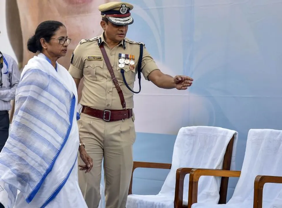  Kolkata: West Bengal Chief Minister Mamata Banerjee with Kolkata Police commissioner Rajeev Kumar during the Joint Investiture Ceremony of West Bengal Police and Kolkata Police, in Kolkata, Monday, Feb 4, 2019. (PTI Photo/Swapan Mahapatra) (PTI2_4_2019_000221B) 