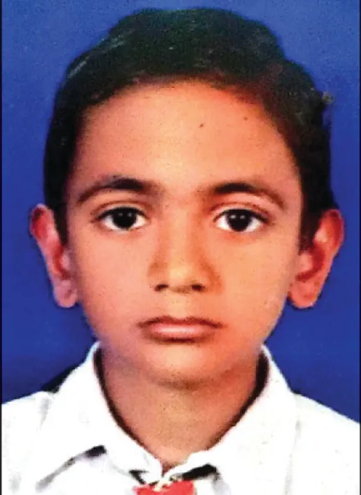  ଟ୍ରେନ୍‌ ଧକ୍କାରେ ଛାତ୍ର ମୃତ, ୫ ଘଣ୍ଟା ଟ୍ରେନ୍‌ ବନ୍ଦ