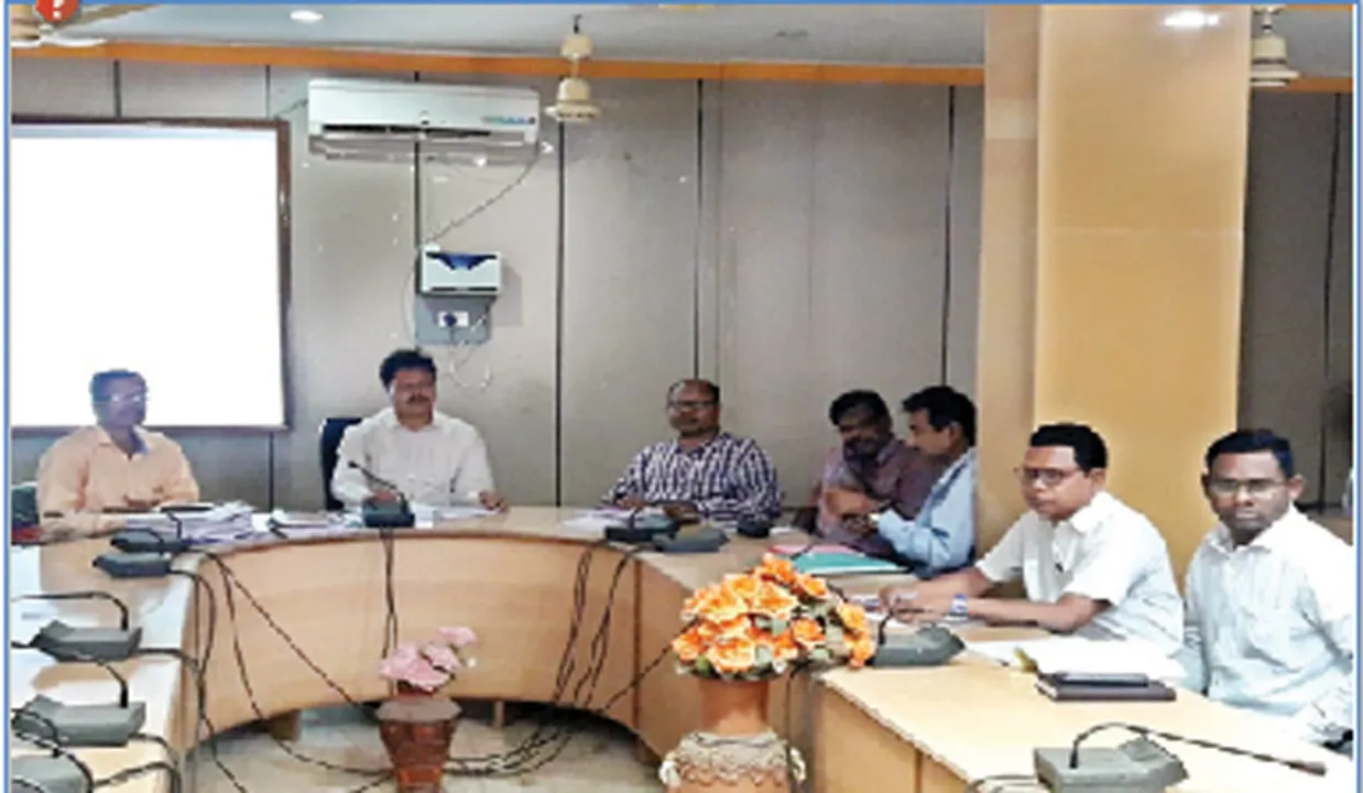  ନିର୍ବାଚନ ସଂପର୍କରେ ଜିଲ୍ଲାପାଳଙ୍କ ସାମ୍ବାଦିକ ସମ୍ମିଳନୀ