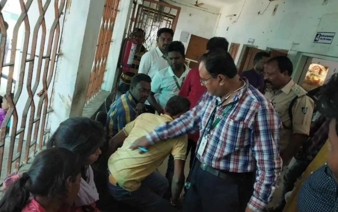  ସମ୍ବଲପୁର: ଅଟୋ-ଟ୍ରକ୍‌ ଧକ୍କା ଯୋଗୁଁ ୫ ଛାତ୍ରୀଙ୍କ ସମେତ ଅନେକ ଆହତ