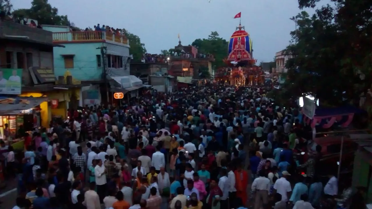  ରୁକୁଣା ରଥଯାତ୍ରା: ଦ୍ୱିତୀୟ ଦିନରେ ବି ମାଉସୀ ମନ୍ଦିରକୁ ପହଂଚି ପାରିଲେନି ପ୍ରଭୁ ଶ୍ରୀ ଶ୍ରୀ ଲିଙ୍ଗରାଜ