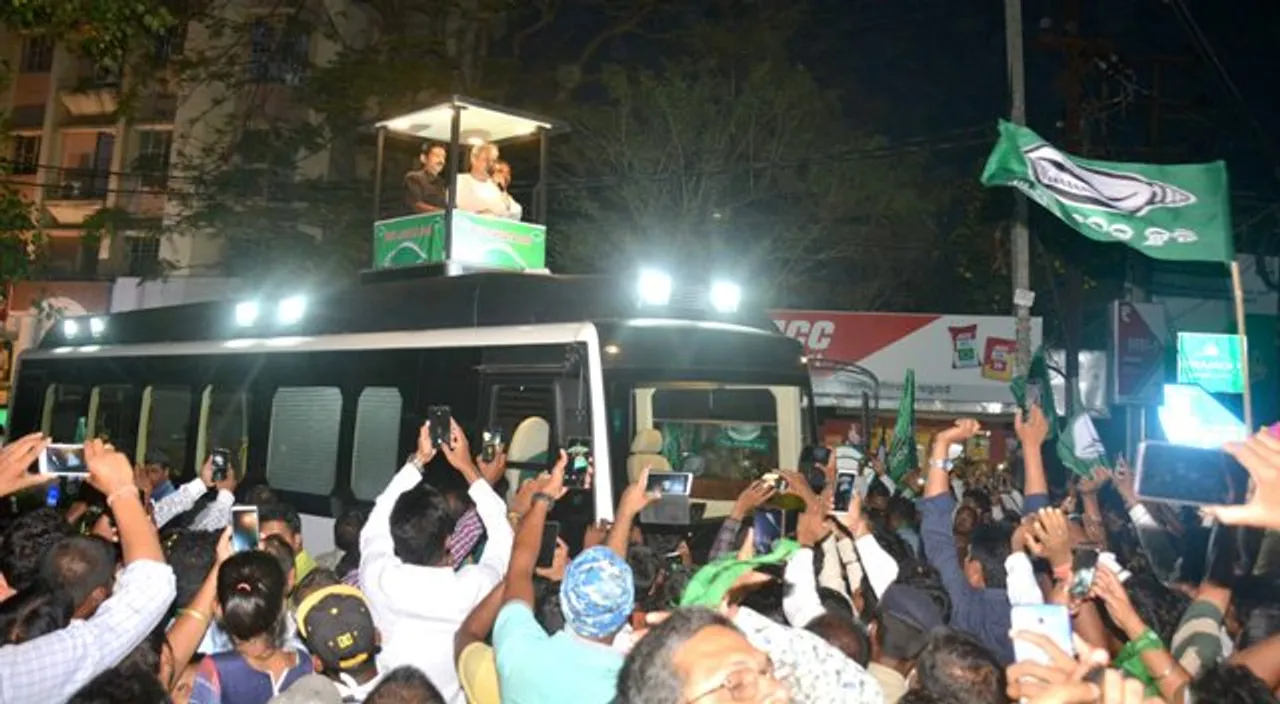  କଟକରେ ମୁଖ୍ୟମନ୍ତ୍ରୀଙ୍କ ରୋଡ୍ ସୋ’