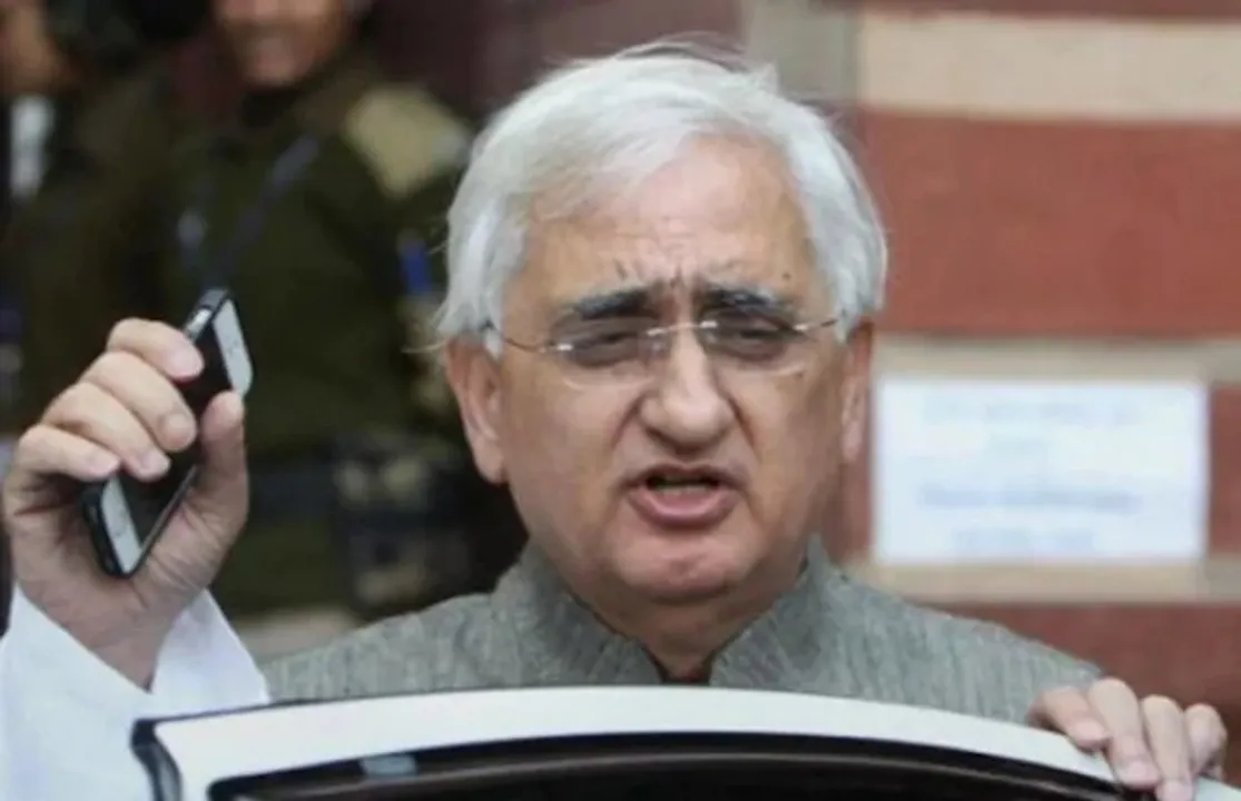 photo--ONEINDIA 
