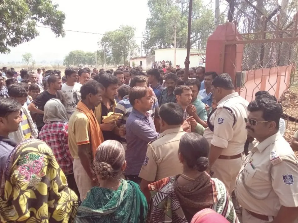  ଦୁର୍ଘଟଣାରେ ଯୁବକଙ୍କ ମୃତ୍ୟୁ ପରେ ଉତ୍ତେଜନା : କତରବଗା ଥାନା ଘେରାଉ, ରାସ୍ତାରୋକ, ଥାନାରେ ଭଙ୍ଗାରୁଜା ଘଟଣାରେ ୯ ଗିରଫ