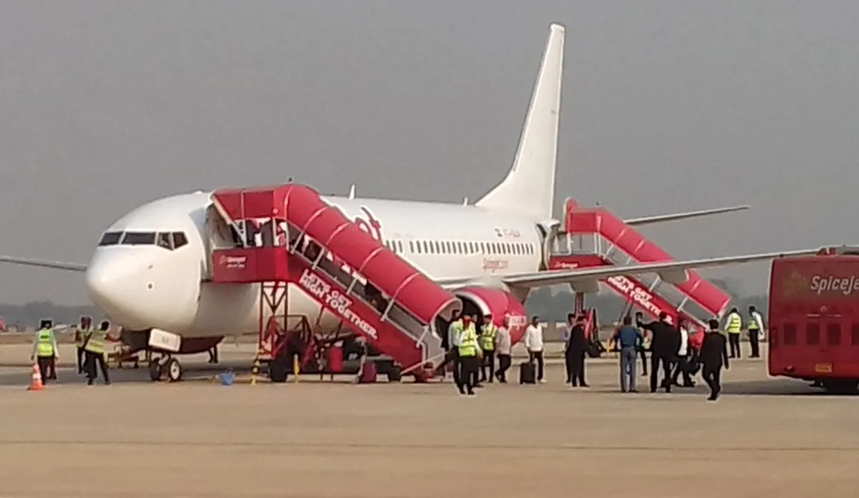  ଝାରସୁଗୁଡ଼ାରୁ ବିମାନ ସେବା : ଦିଲ୍ଲୀ, ହାଇଦ୍ରାବାଦ ଓ କୋଲକାତାକୁ ଉଡ଼ିଲା