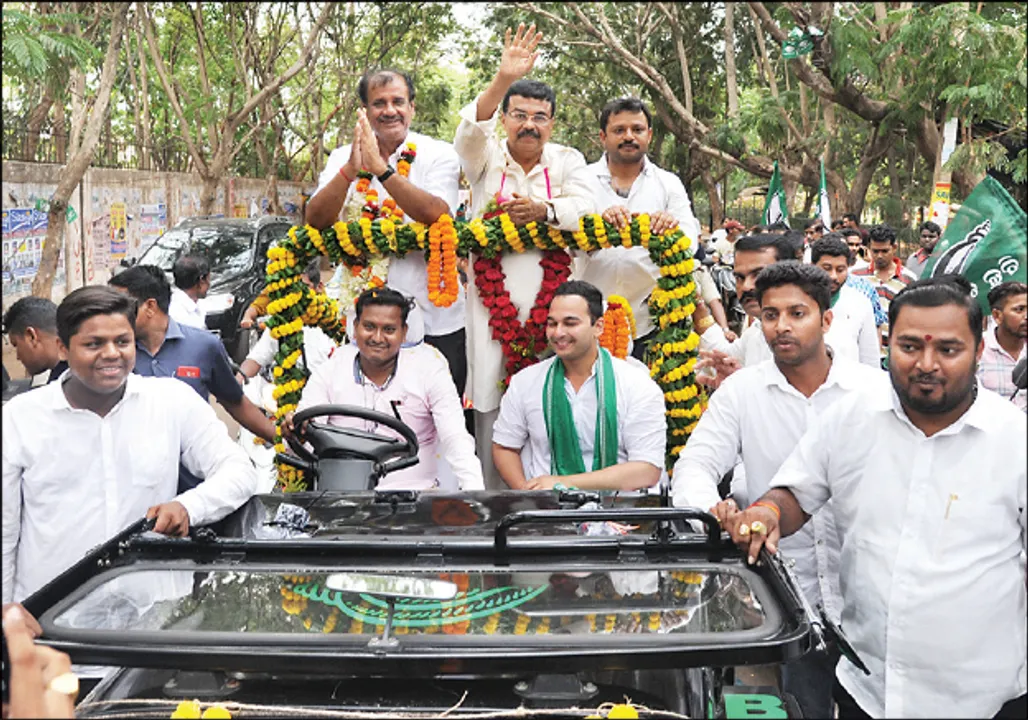  ଏକାମ୍ର ପ୍ରଚାର: ବସ୍ତିରେ ବିଜେଡି ପଞ୍ଚାୟତରେ ବିଜେପି