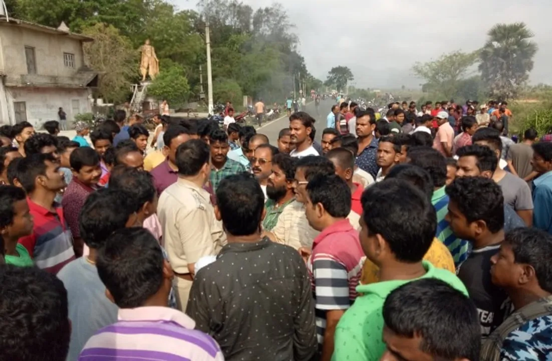  ପାନ ଦୋକାନୀଙ୍କୁ ବୀଭତ୍ସ ହତ୍ୟା, ହତ୍ୟାକାରୀଙ୍କୁ ଗିରଫ ଦାବିରେ ରାସ୍ତାରୋକ