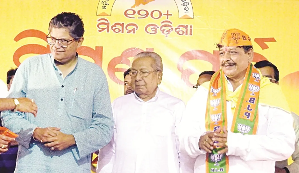  ବିଜେପିରେ ସାମିଲ୍‌ ହେଲେ ଜୟନ୍ତ, ସଞ୍ଜୀବ, କୁମାରୀ ମୁର୍ମୁ