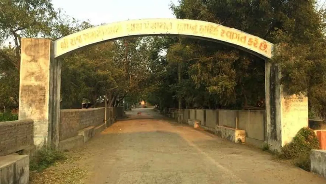 ଗୁଜୁରାଟର ଏହି ଗାଆଁରେ ନିର୍ବାଚନ ପ୍ରଚାର ନିଷିଦ୍ଧ , ତଥାପି ୯୫ ରୁ ୯୬ ପ୍ରତିଶତ ମତଦାନ