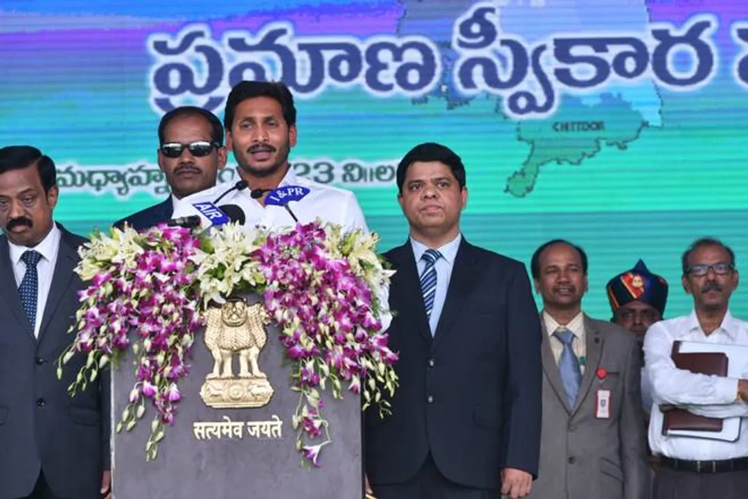  ଶପଥ ନେଲେ ଜଗନ ମୋହନ, ୧୦ ବର୍ଷର ସଂଘର୍ଷ