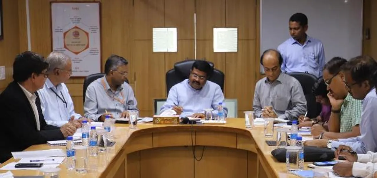  ୩ ଜିଲ୍ଲାରେ ୨୩୨ ପେଟ୍ରୋଲ ପମ୍ପ କାର୍ଯ୍ୟକ୍ଷମ ହୋଇଛି