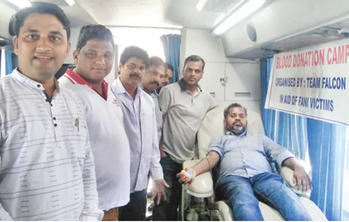  ଟିମ୍‍ ଫାଲକନ୍‍ ପକ୍ଷରୁ ରକ୍ତଦାନ ଶିବିର
