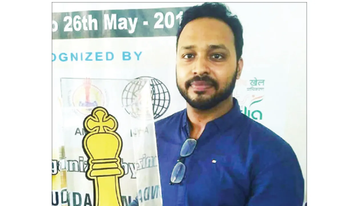  ପ୍ରତ୍ୟାବର୍ତନରେ ଅନ୍ବେଷଙ୍କୁ ମୁକୁଟ