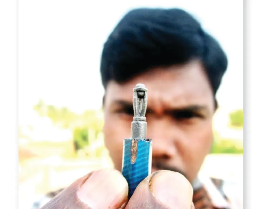  ପେନସିଲ୍‌ ମୁନରେ ଈଶ୍ବରଙ୍କ ବିଶ୍ବକପ୍