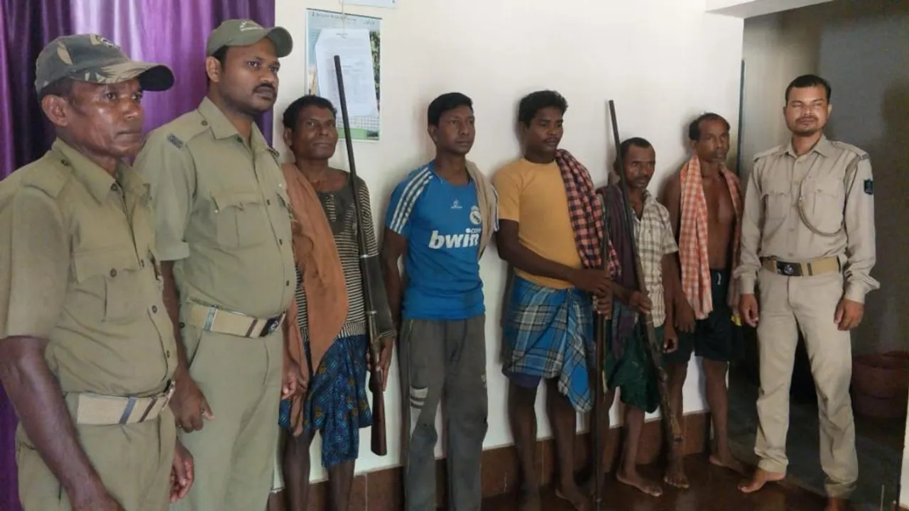  କୁଳଢିଆ ଅଭୟାରଣ୍ୟରୁ ୫ ଶିକାରୀ ଗିରଫ, ୩ ଫେରାର, ୧୦ କେଜି ହରିଣମାଂସ ଓ ମୁଣ୍ଡ ଜବତ