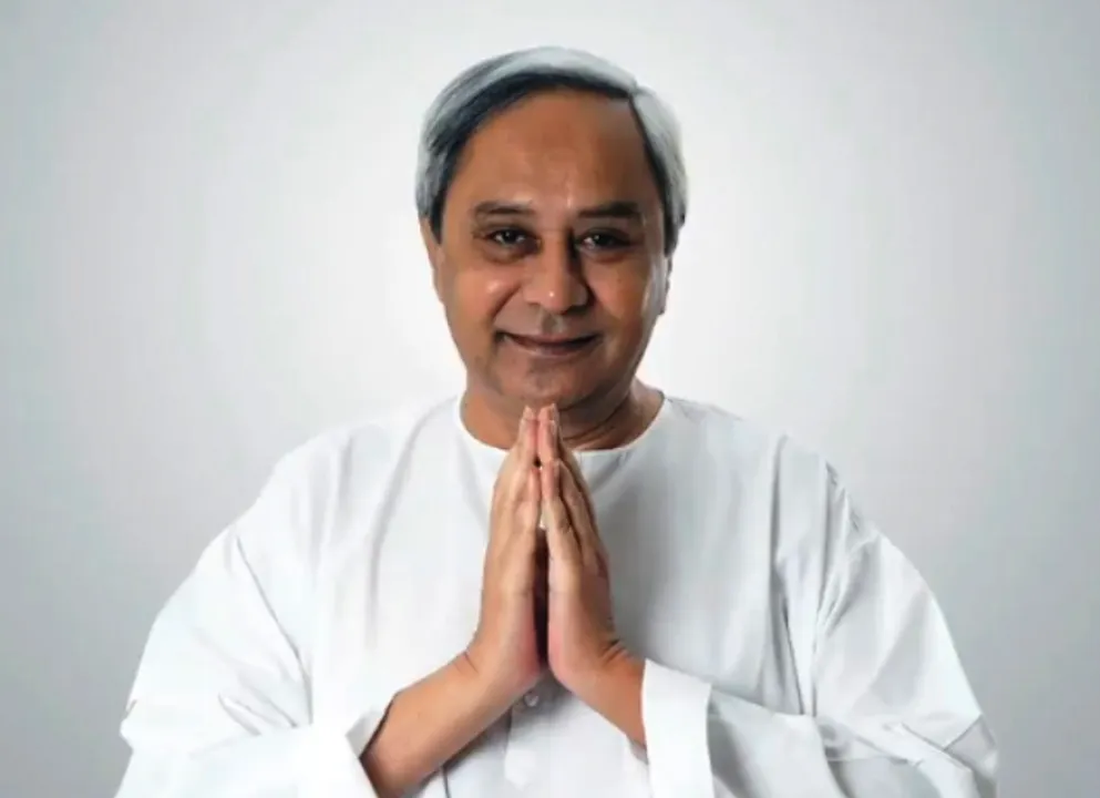  ମୁଖ୍ୟମନ୍ତ୍ରୀ ନବୀନଙ୍କୁ ଭେଟି ଅଭିନନ୍ଦନ ଜଣାଇଲେ ଶିଳ୍ପପତି କୁମାର ମଙ୍ଗଳମ୍‌ ବିର୍ଲା, ସଂଜୀବ ପୁରୀ