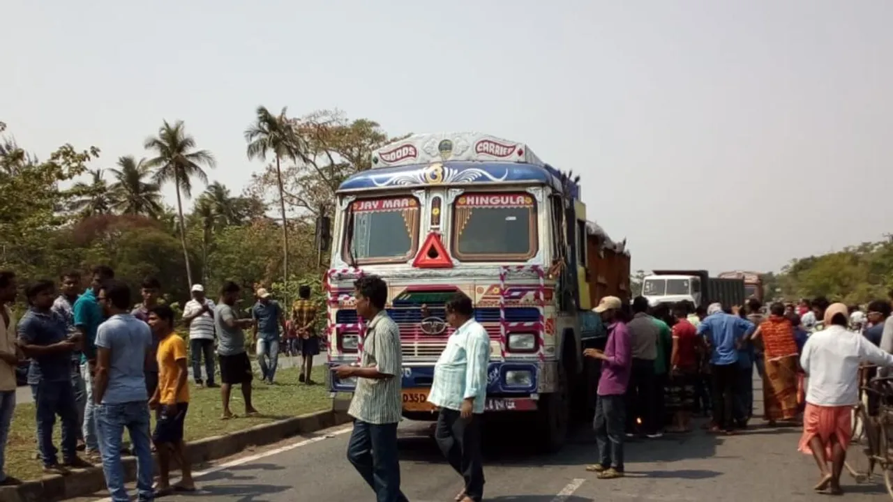  ବାଲେଶ୍ୱର: ମଟରସାଇକେଲ୍‌ ଓ ଦଶଚକିଆ ଟ୍ରକ୍‌ ଧକ୍କା- ଯୁବକ ମୃତ, ମହିଳା ଆହତ