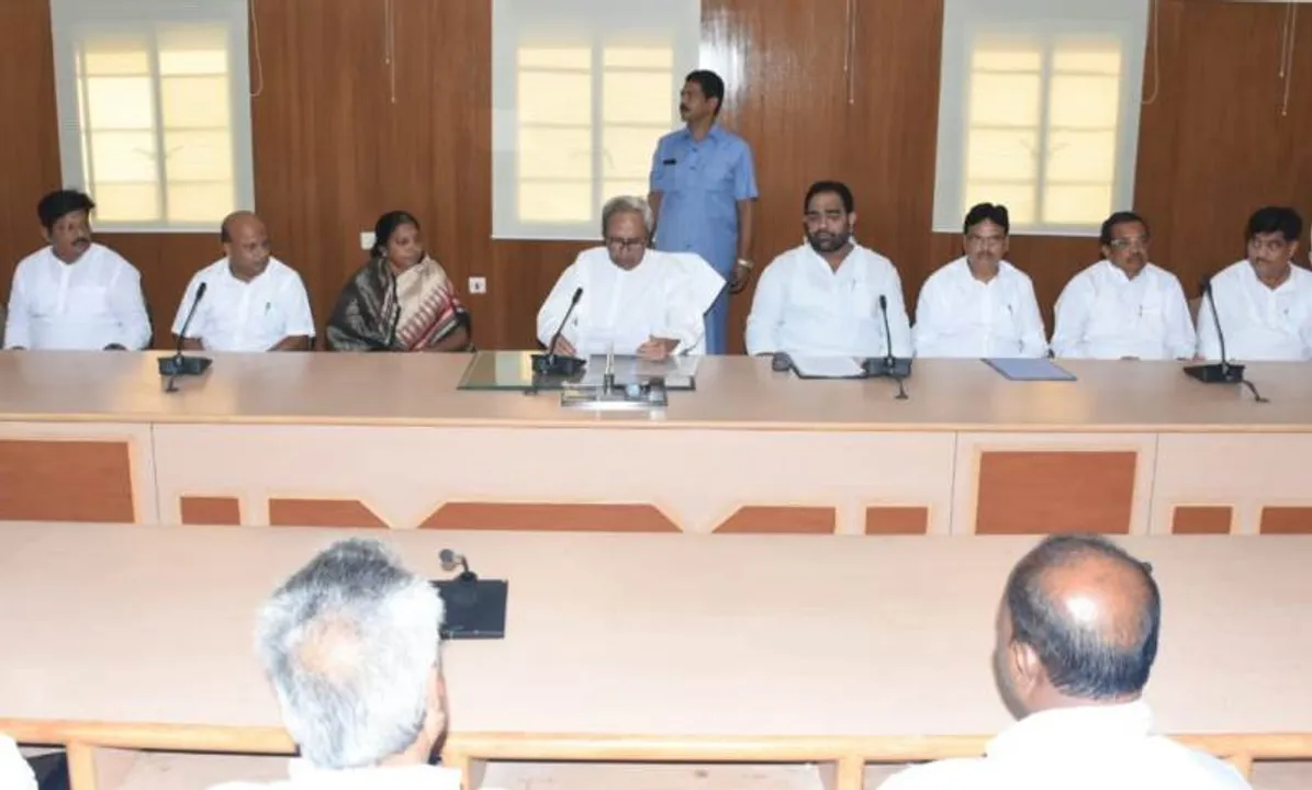  ବିଜେଡି ବିଧାୟକ ଦଳ ବୈଠକ ଶେଷ: ବୈଠକ ପରେ ଦଳୀୟ ସୁପ୍ରିମୋ ନବୀନ କହିଲେ- ସଂଘୀୟ ବ୍ୟବସ୍ଥାରେ ସହଯୋଗ ଚାହୁଁଛୁ
