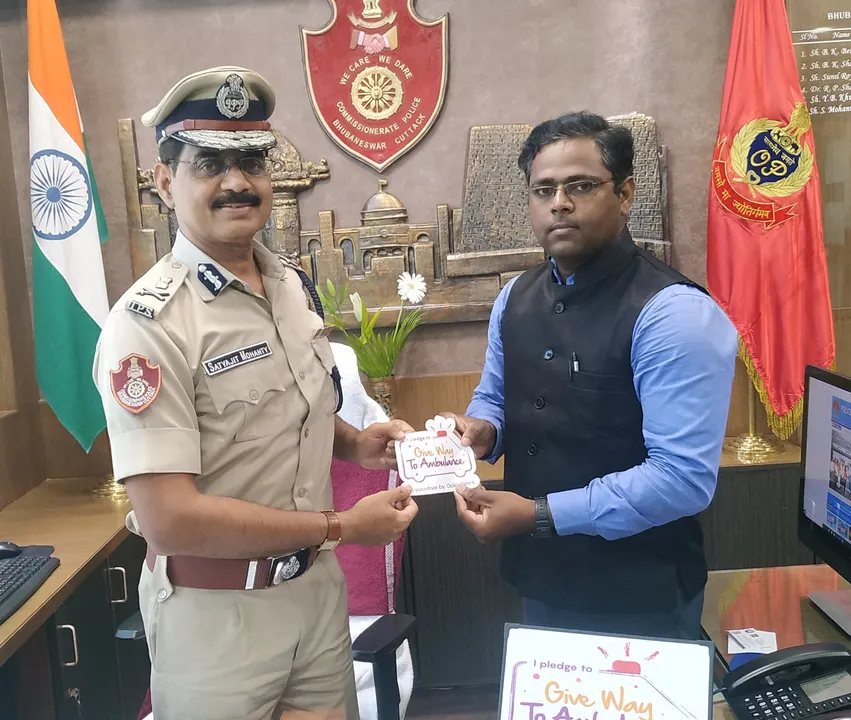  ‘ଗିଭ୍‌ ୱେ ଟୁ ଆମ୍ବୁଲାନ୍ସ’ ଅଭିଯାନର ଶୁଭାରମ୍ଭ