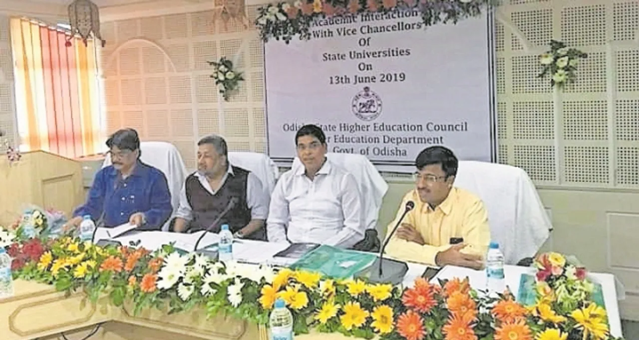  ବିଶ୍ବବିଦ୍ୟାଳୟ କୁଳପତିମାନଙ୍କ ସହ ଉଚ୍ଚଶିକ୍ଷା ମନ୍ତ୍ରୀଙ୍କ ବୈଠକ : ଅଣଛାତ୍ରମୁକ୍ତ ହେବ କ୍ୟାମ୍ପସ