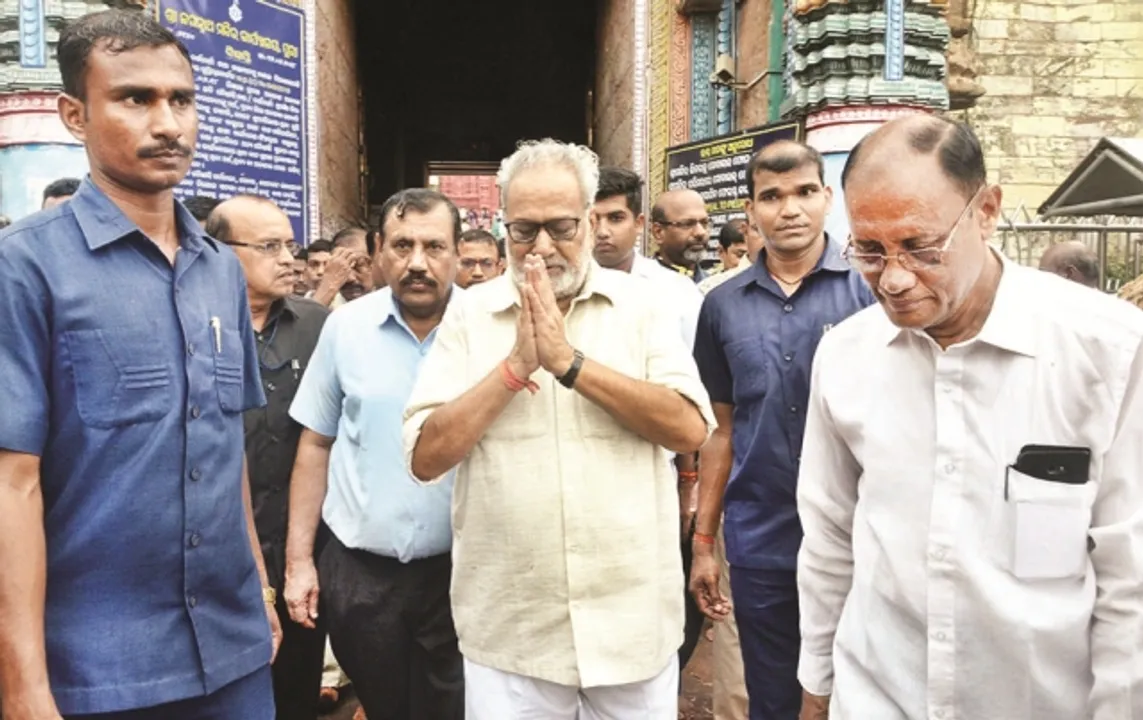  ମହାପ୍ରଭୁଙ୍କୁ ଦର୍ଶନ କଲେ ରାଜ୍ୟପାଳ
