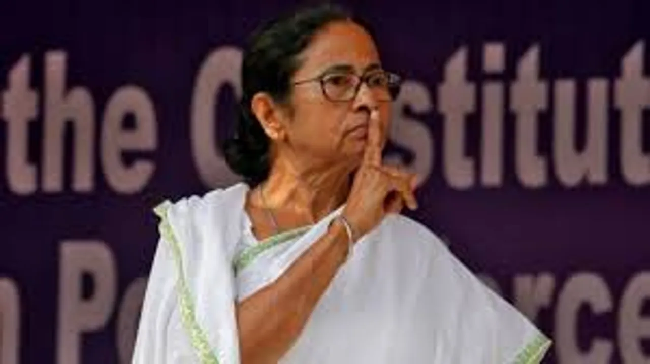  ନଇଁଲେ ମମତା: ଡାକ୍ତରଙ୍କ ସବୁ ଦାବି ଗ୍ରହଣ କଲେ, କାର୍ଯ୍ୟରେ ଯୋଗ ଦେବାକୁ ଅନୁରୋଧ କଲେ
