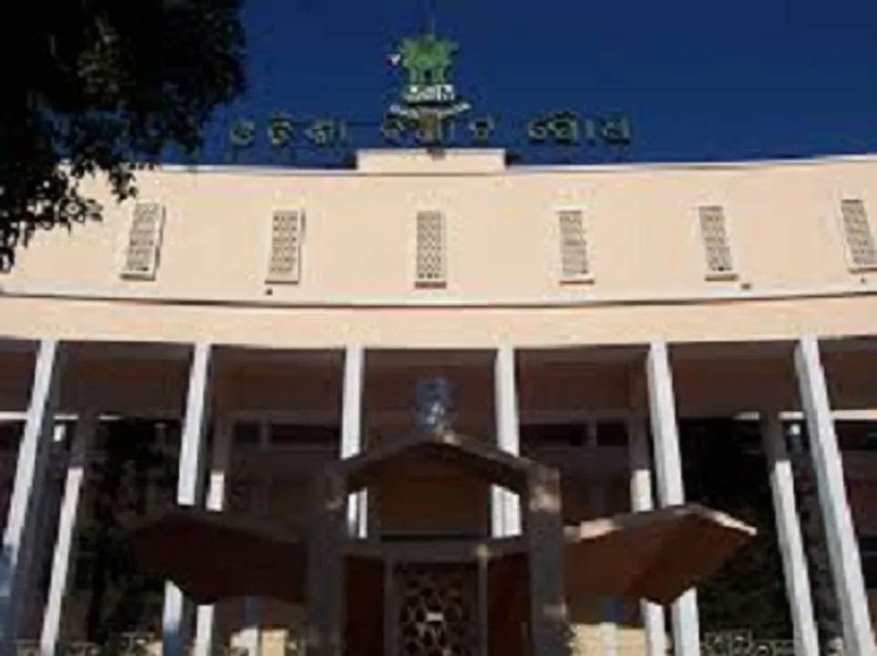  ବିପର୍ଯ୍ୟସ୍ତ ଆଇନ ଶୃଙ୍ଖଳା ପରିସ୍ଥିତି ନେଇ ବିଧାନସଭାରେ ବିରୋଧୀ ବିଜେପି ଓ କଂଗ୍ରେସର ହଟ୍ଟଗୋଳ, ଗୃହ ଅପରାହ୍ନ ୩ଟା ପର୍ଯ୍ୟନ୍ତ ମୁଲତବୀ