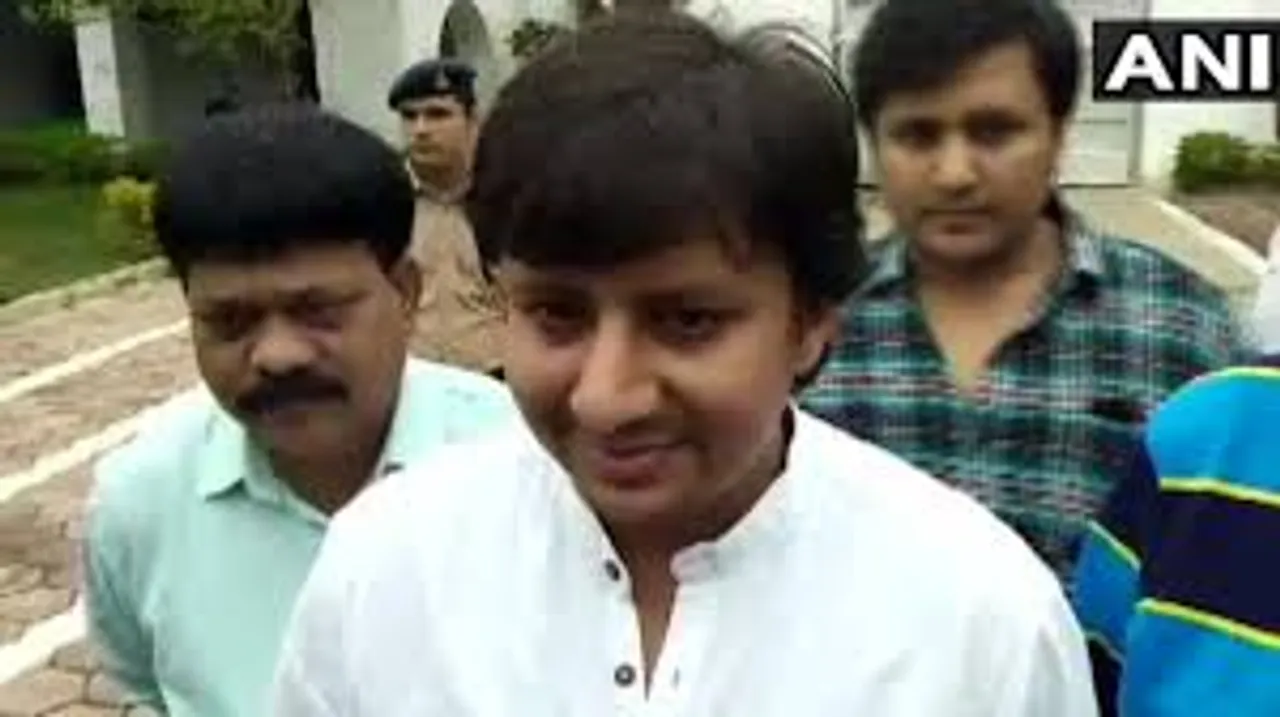 ଜେଲ୍‌ରୁ ମୁକୁଳିଲେ ଆକାଶ ବିଜୟବର୍ଗୀୟ