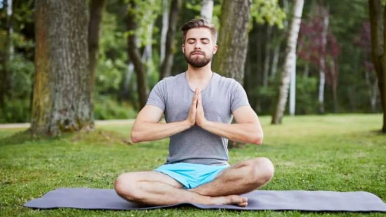  www.yogajournal.com 