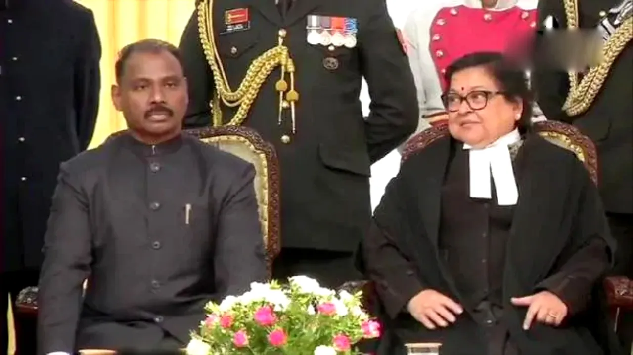  ଜମ୍ମୁ-କଶ୍ମୀରର ପ୍ରଥମ ଉପରାଜ୍ୟପାଳ ଭାବେ ଶପଥ ଗ୍ରହଣ କରିଲେ ଓଡ଼ିଆ ଆଇଏଏସ୍ ଗିରିଶ ଚନ୍ଦ୍ର ମୁର୍ମୁ