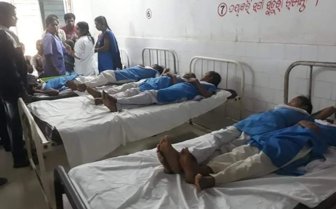  ମଧ୍ୟାହ୍ନ ଭୋଜନ ଖାଇ ୫୦ ଛାତ୍ରଛାତ୍ରୀ ଅସୁସ୍ଥ, ହସ୍‌ପିଟାଲରେ ଭର୍ତ୍ତି