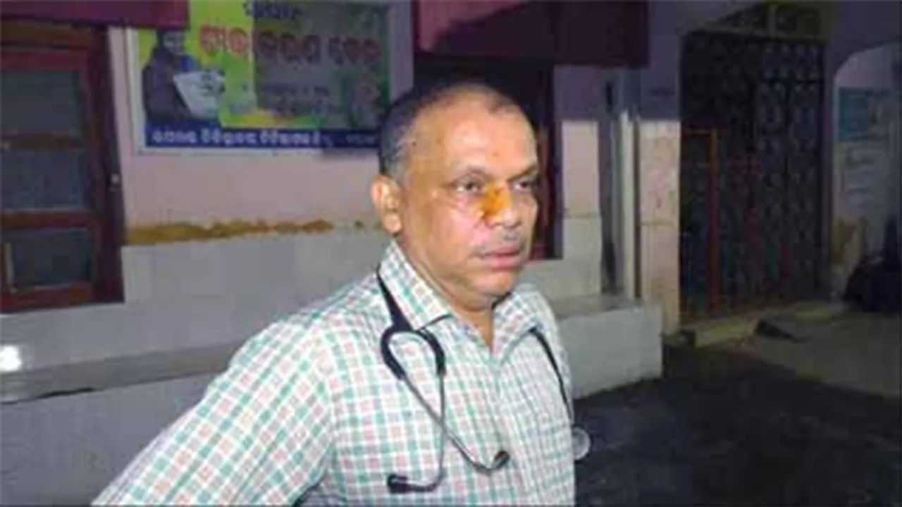  ଟିଟିଲାଗଡ଼: କାର୍ଯ୍ୟରତ ଡାକ୍ତରଙ୍କୁ ଆକ୍ରମଣ, ଥାନାରେ ମାମଲା
