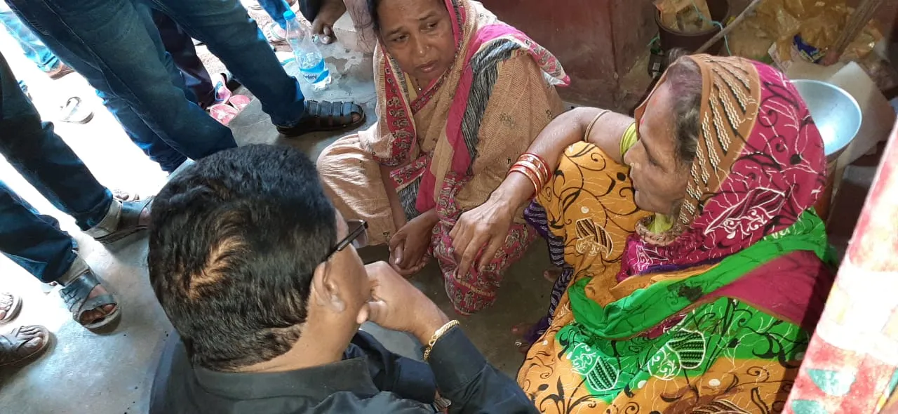  ସ୍ପଷ୍ଟ ଦିବାଲୋକରେ ଘରେ ପଶି ବୃଦ୍ଧଙ୍କୁ ଗଳା କାଟି ହତ୍ୟା, ଦୁର୍ବୃତ୍ତ ଫେରାର