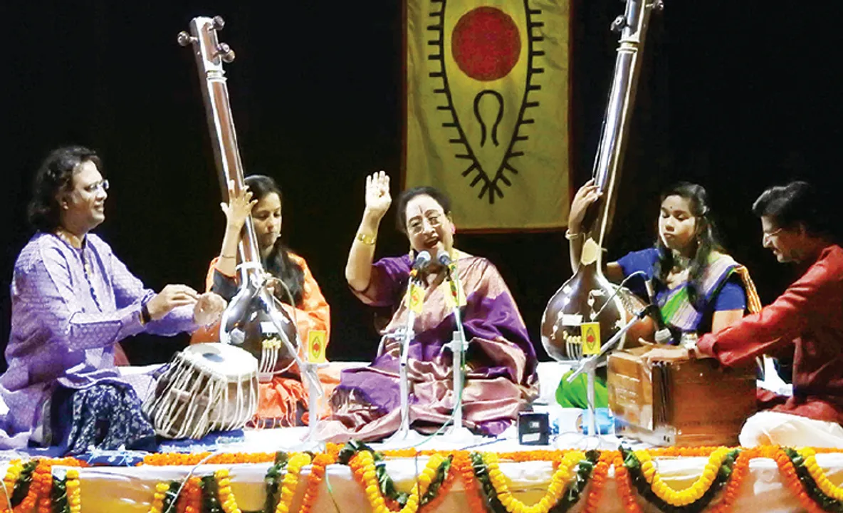  ଶାସ୍ତ୍ରୀୟ ଧୂନ୍‌ରେ ବିତିଲା ରାତି