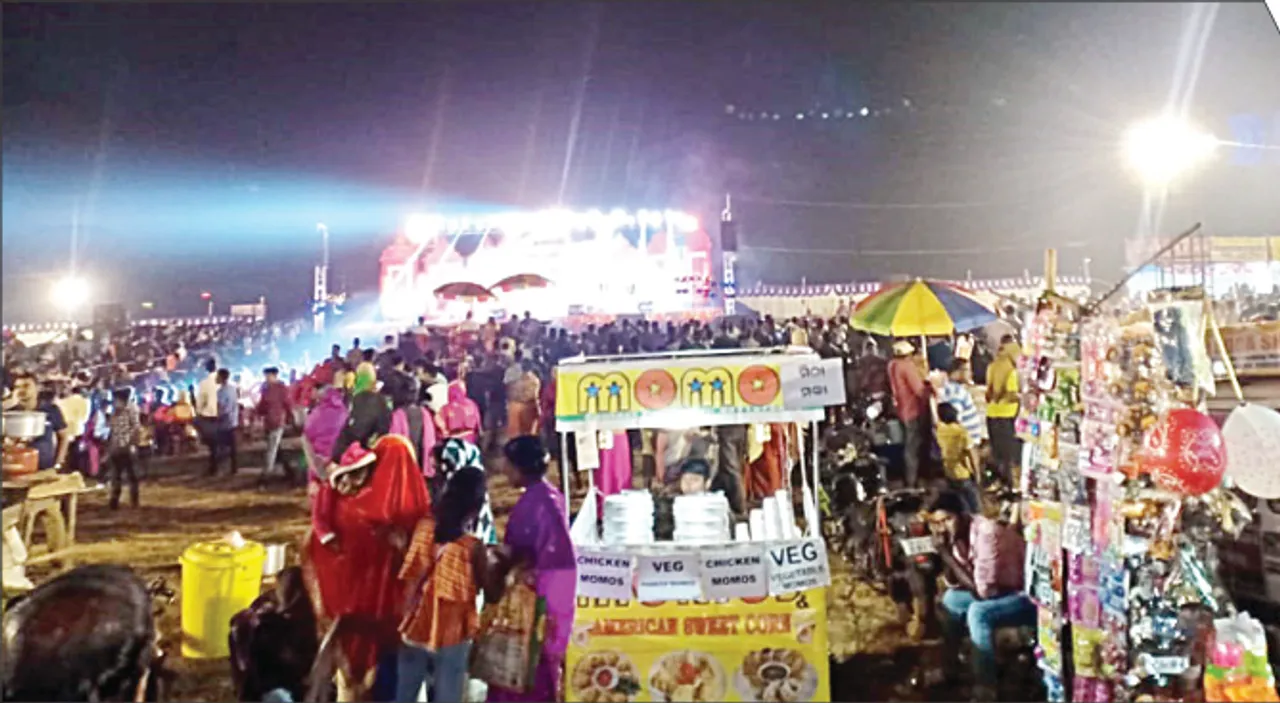  ଭୁବନେଶ୍ବର ବାଲିଯାତ୍ରା: ବଡ଼ ଦୋଳି ପାଇଁ ମିଳିଲା ଅନୁମତି, ବାଲିଯାତ୍ରାରେ ଜମୁଛି ଛାଡ଼ଖାଇ