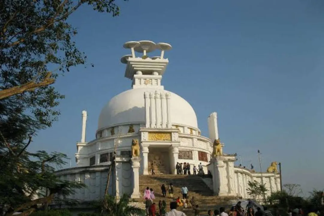  ବିପଦରେ ଶାନ୍ତିସ୍ତୂପ : ଚୂଡ଼ାରେ ଫାଟ, ପ୍ରଶାସନ ବେଫିକର