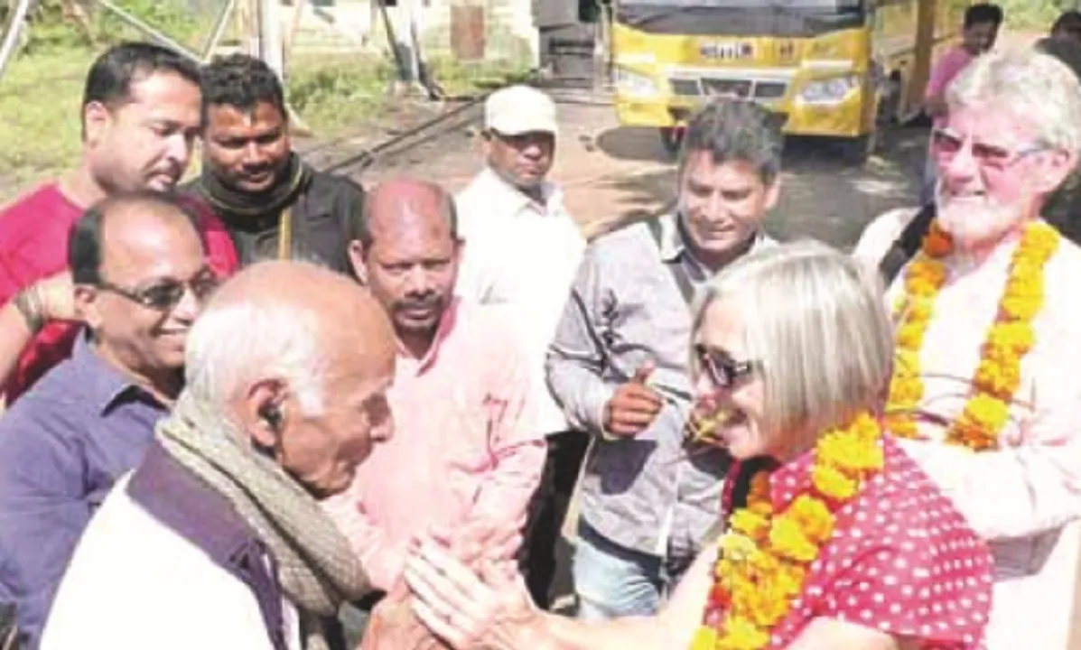  ଅଥୟ କଲା ୬୯ବର୍ଷ ତଳର ସ୍ମୃତି : ମାଛକୁଣ୍ଡ ବୁଲିଲେ ବିଦେଶୀ ଦମ୍ପତି