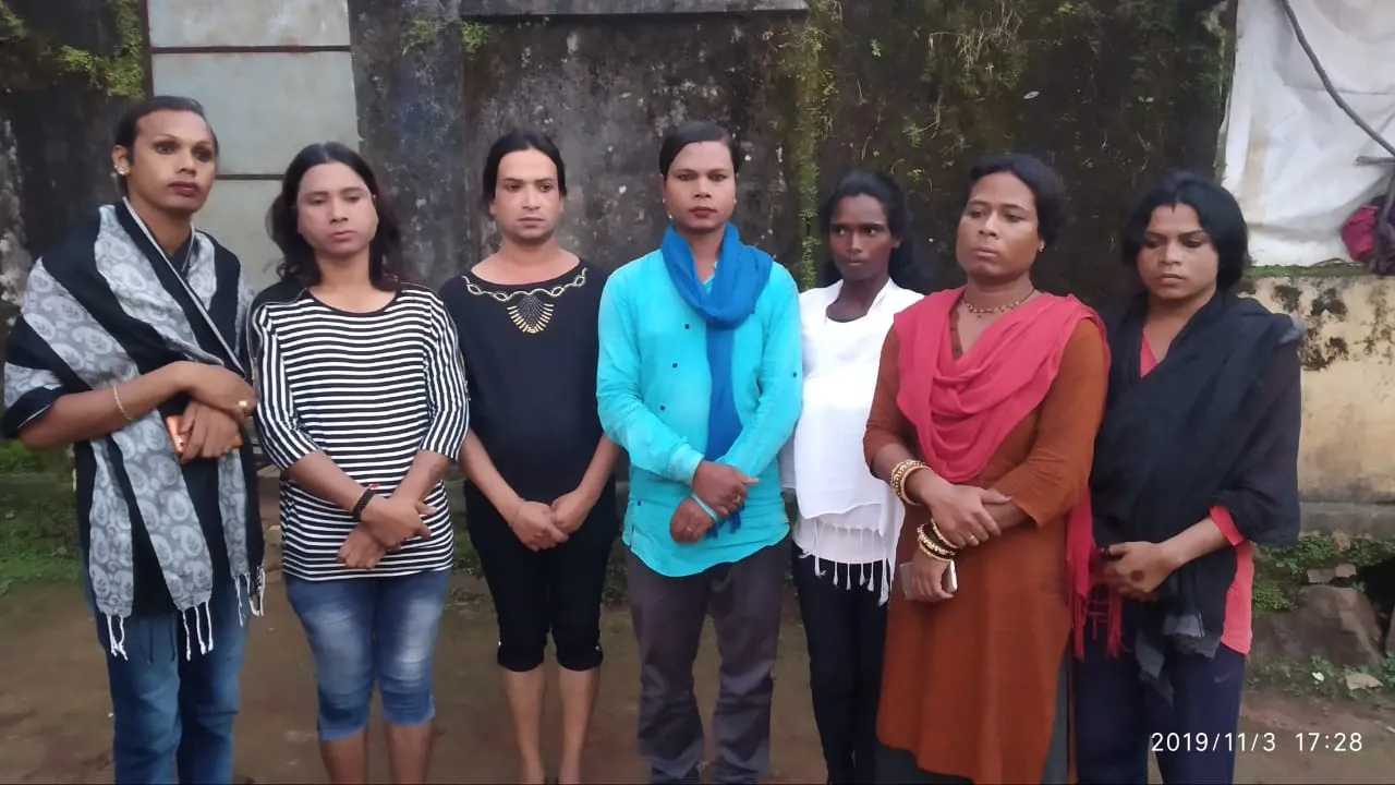  ଆଶା ଦେଖାଇ ଠକି ଦେଲା ପ୍ରଶାସନ, ଇଚ୍ଛା ମୃତ୍ୟୁ ପାଇଁ ୧୯ କିନ୍ନରଙ୍କ ଆବେଦନ