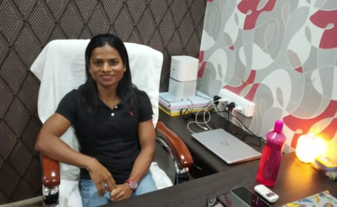  ବ୍ୟବସାୟ ଜଗତରେ ପାଦ ଥାପିଲେ ଦୂତି : ଦୌଡ଼ରାଣୀରୁ ହୋଟେଲ ମାଲିକାଣୀ