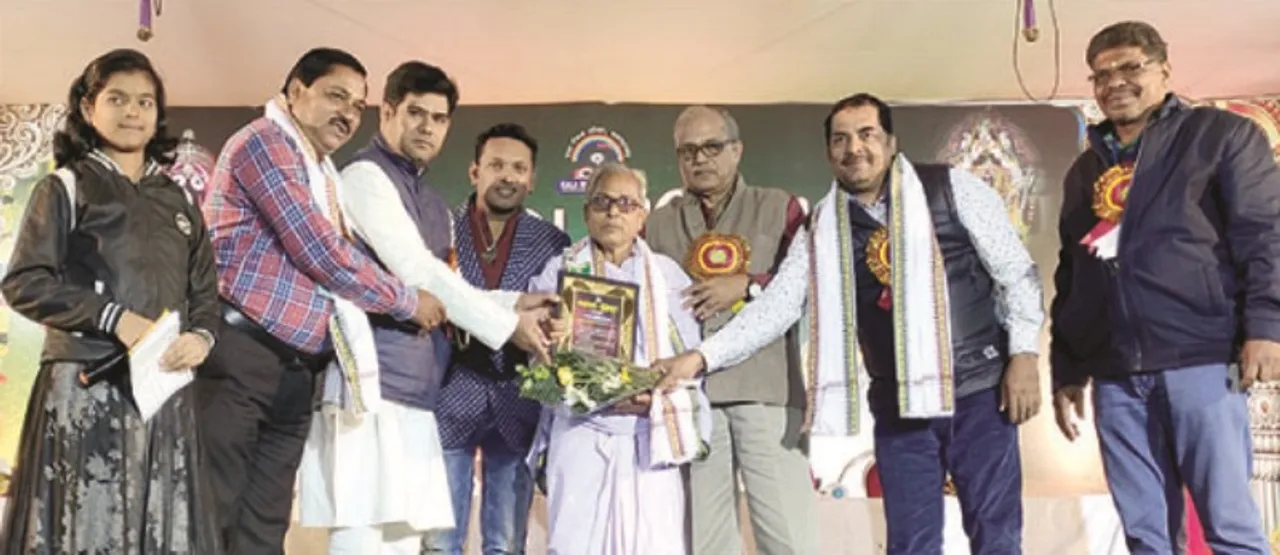  ଖଣ୍ଡପଡ଼ା ମ‌େହାତ୍ସବର ତୃତୀୟ ସନ୍ଧ୍ୟା : ‘ସିଦ୍ଧାନ୍ତ ଦର୍ପଣ ଖଣ୍ଡପଡ଼ାର ପରିଚୟ’