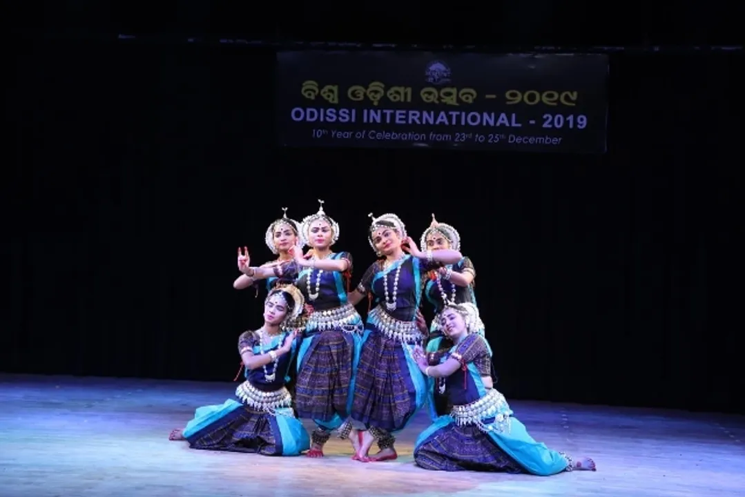  ବିଶ୍ୱ ଓଡ଼ିଶୀ ଉତ୍ସବ : ନୃତ୍ୟ‌ରେ ସୂର୍ଯ୍ୟାଷ୍ଟକ୍‌ମ