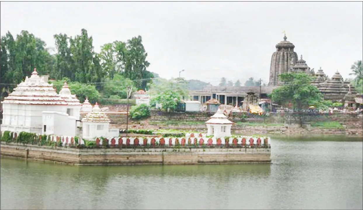  ଲିଙ୍ଗରାଜ ମନ୍ଦିରରୁ ଦିଶିବ ବିନ୍ଦୁସାଗର, ବିନ୍ଦୁସାଗର କୂଳରୁ ସବୁ ଘର ଭଙ୍ଗା ହେବ