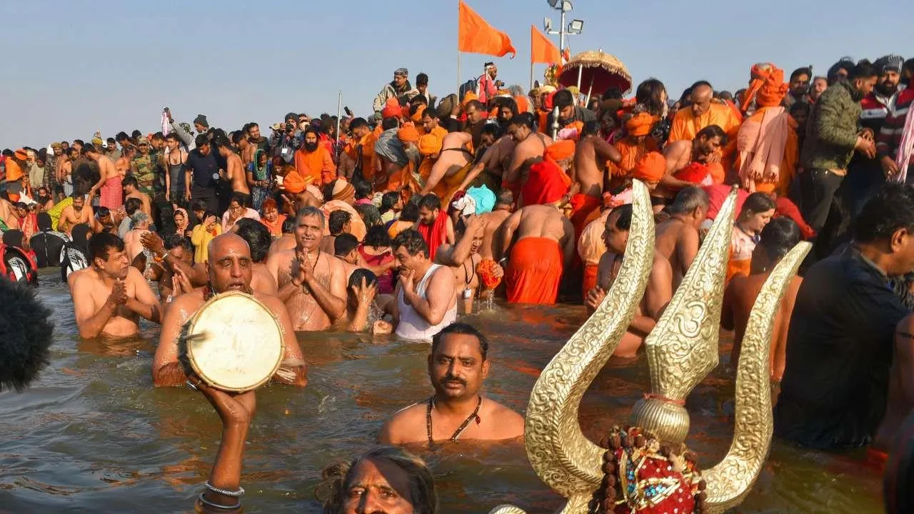  India.com 