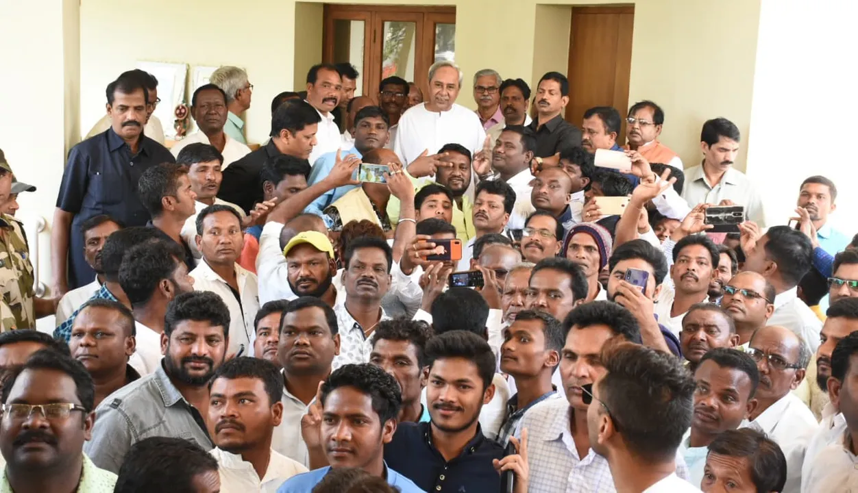  ନବୀନ ନିବାସରେ ସ୍ୱାଧୀନ ବିଧାୟକ ମକରନ୍ଦ ମୁଦୁଲି