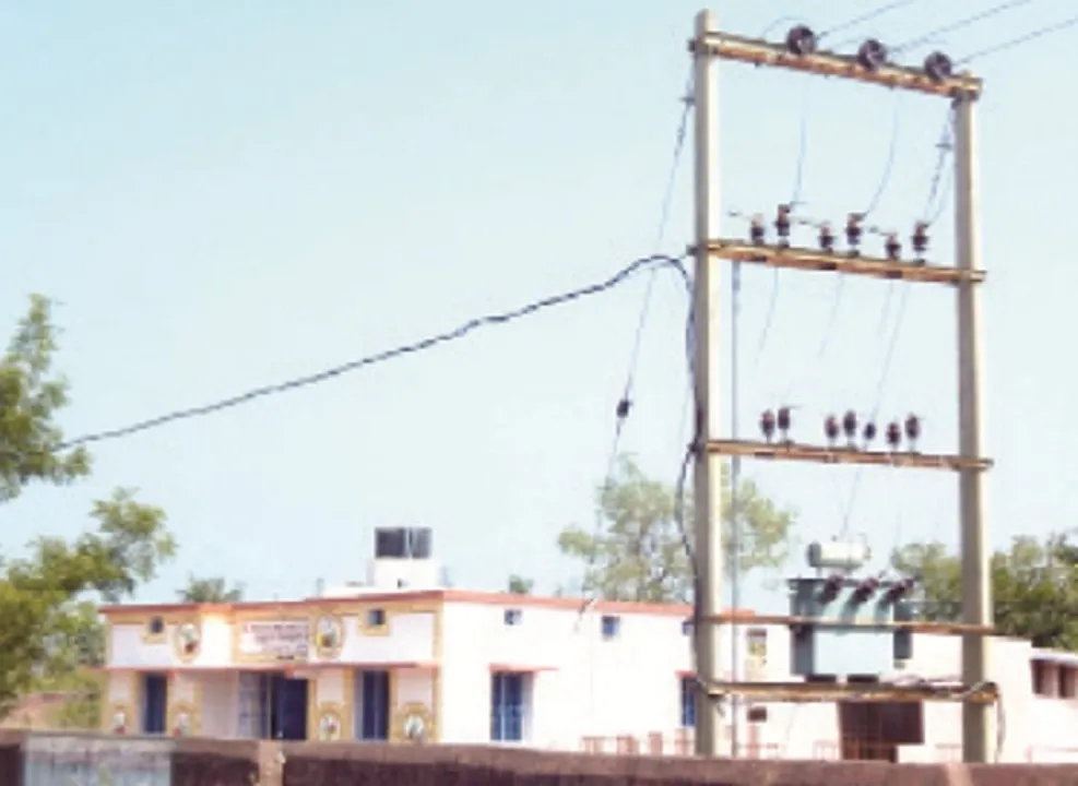  ଦେଓଗାଁ ବ୍ଲକ୍‌ ଅର୍ଜୁନପୁର ପ୍ରାଥମିକ ସ୍ୱାସ୍ଥ୍ୟକେନ୍ଦ୍ରକୁ ୯ ବର୍ଷ ପରେ ବି ହୋଇପାରିଲା ନାହିଁ ବିଦ୍ୟୁତ୍‌ ସଂଯୋଗ, ଖତ ଖାଉଛି ଫ୍ରିଜ୍‌, କୁଲର, ପଙ୍ଖା