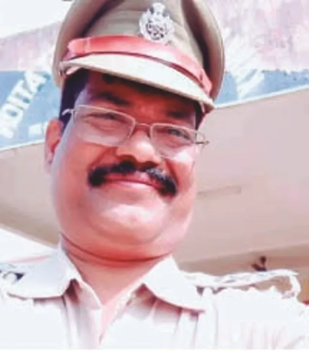  ଯୁବକଙ୍କୁ ମାଡ଼ମାରିବା ଘଟଣା : କଙ୍କଡ଼ାହାଡ଼ ଥାନା ଅଧିକାରୀ ନିଲମ୍ବିତ