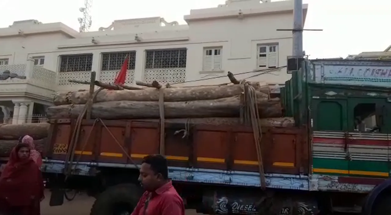  ରଥଯାତ୍ରା ପାଇଁ ପୁରୀରେ ପହଞ୍ଚିଲା ରଥକାଠ