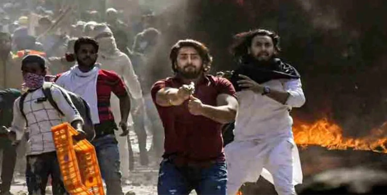  Photo-Zeenews 