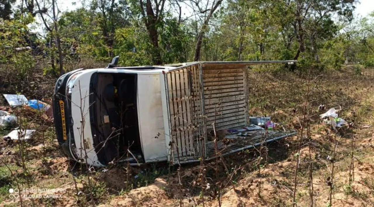  ପିକଅପ୍‌ ଓଲଟି ୮ ଜଣ ଆହତ, ୩ ଗୁରୁତର